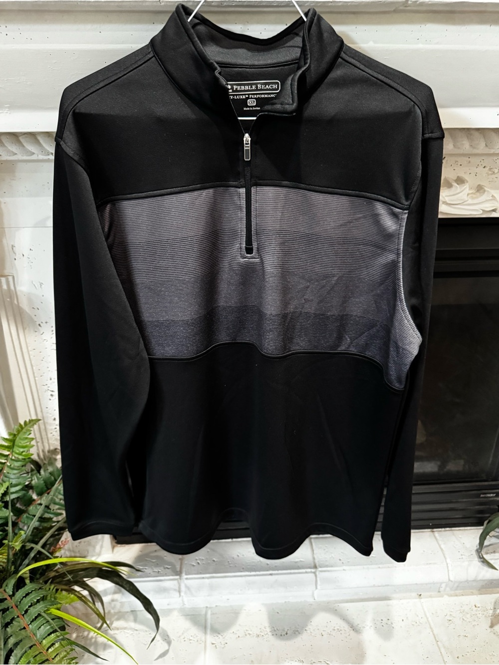Pebble Beach Men's Black and Gray Half-Zip Performance Pullover